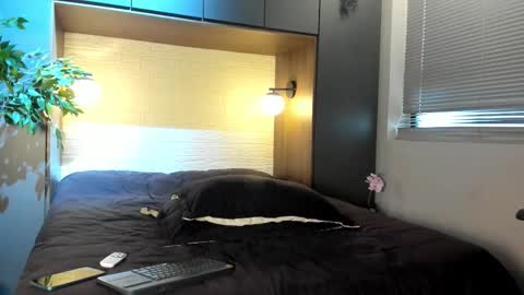 Snapshot of labrinthteasing chatting on 09-17-25, 02:08 labrinthteasing online show from 09-17-25, 02:08