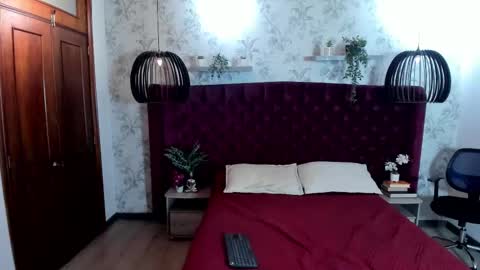 Snapshot of labrinthteasing chatting on 10-04-25, 12:14 labrinthteasing online show from 10-04-25, 12:14