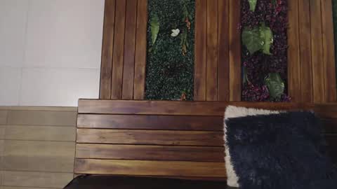 Snapshot of labrinthteasing chatting on 10-18-25, 08:09 labrinthteasing online show from 10-18-25, 08:09