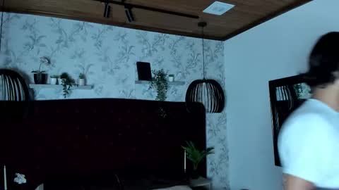 Snapshot of labrinthteasing chatting on 11-16-25, 12:00 labrinthteasing online show from 11-16-25, 12:00