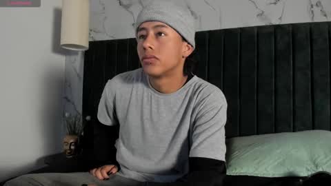 Snapshot of labrinthteasing chatting on 11-28-25, 01:36 labrinthteasing online show from 11-28-25, 01:36