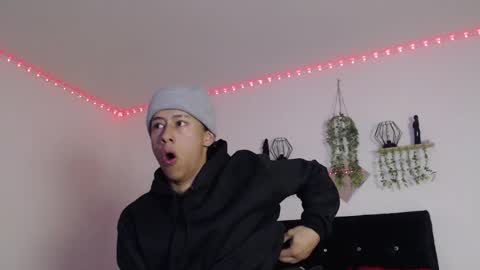 labrinthteasing online show from 04-19-26, 12:04