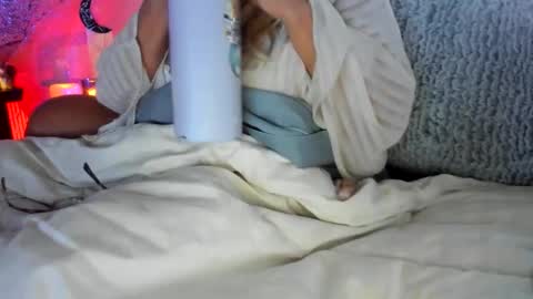 Lacey online show from 06-07-26, 04:38