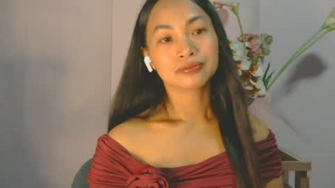 Snapshot of lachelletieman chatting on 04-06-26, 02:09 Mona online show from 04-06-26, 02:09