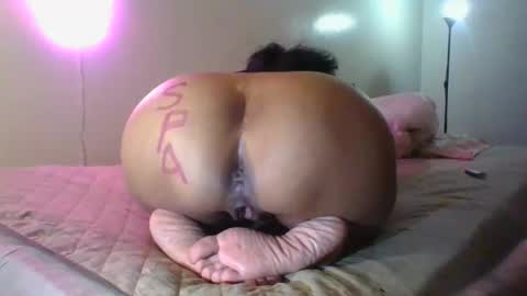 lachickadelbronx online show from 01-21-25, 03:59