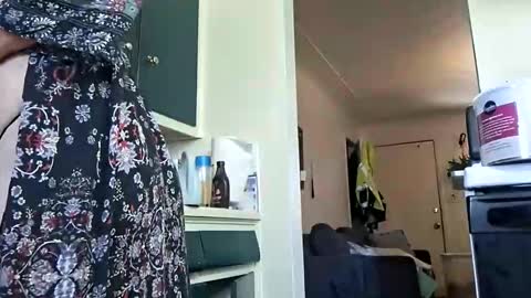 Snapshot of lacybell chatting on 05-02-26, 04:01 lacybell online show from 05-02-26, 04:01
