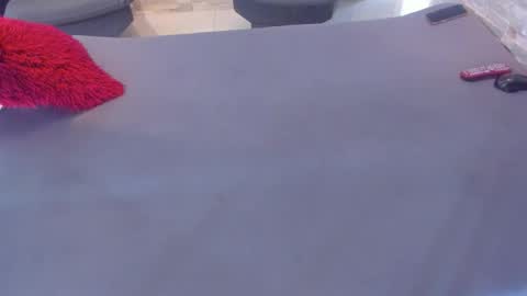 Snapshot of ladahear_ chatting on 12-17-25, 12:55 Akyra online show from 12-17-25, 12:55