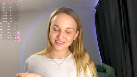 Snapshot of ladawndepippo chatting on 09-26-25, 11:25 Sofia online show from 09-26-25, 11:25
