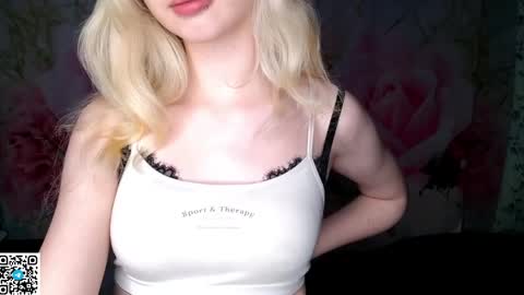Lada online show from 05-18-26, 01:24