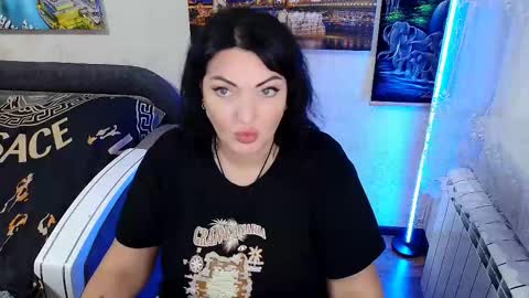 lady_boom_ online show from 09-19-25, 05:35