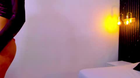 Lady  online show from 04-19-26, 06:10