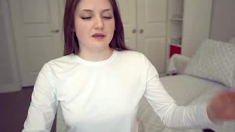 Anna online show from 02-08-25, 02:58