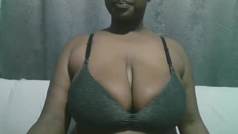 lady_dearra online show from 10-18-25, 04:26