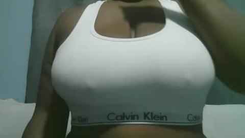 Snapshot of lady_dearra chatting on 10-23-25, 03:28 lady_dearra online show from 10-23-25, 03:28