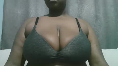 Snapshot of lady_dearra chatting on 10-30-25, 04:25 lady_dearra online show from 10-30-25, 04:25