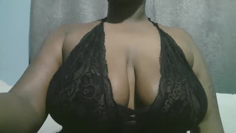 Snapshot of lady_dearra chatting on 11-01-25, 06:04 lady_dearra online show from 11-01-25, 06:04