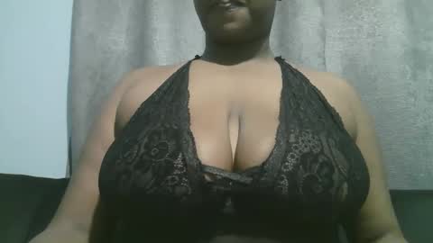 Snapshot of lady_dearra chatting on 11-02-25, 03:53 lady_dearra online show from 11-02-25, 03:53