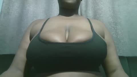 Snapshot of lady_dearra chatting on 11-10-25, 04:22 lady_dearra online show from 11-10-25, 04:22