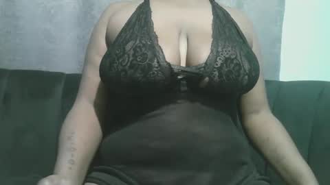 Snapshot of lady_dearra chatting on 12-05-25, 02:42 lady_dearra online show from 12-05-25, 02:42