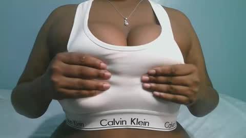 lady_dearra online show from 02-26-26, 03:05