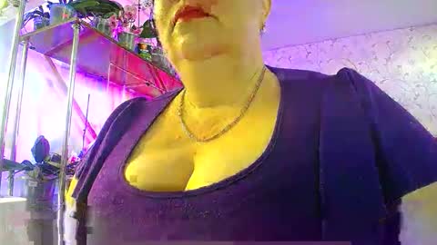 Snapshot of lady_gloria chatting on 04-29-26, 05:11 Lady Gloria online show from 04-29-26, 05:11