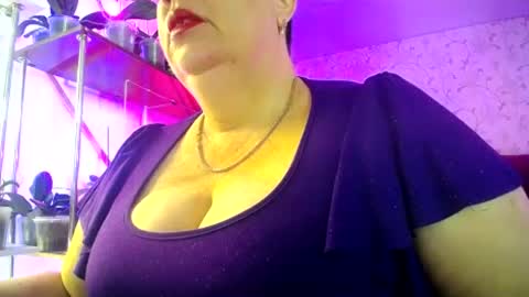 Snapshot of lady_gloria chatting on 06-18-26, 04:57 Lady Gloria online show from 06-18-26, 04:57