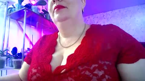 Snapshot of lady_gloria chatting on 06-25-26, 06:29 Lady Gloria online show from 06-25-26, 06:29