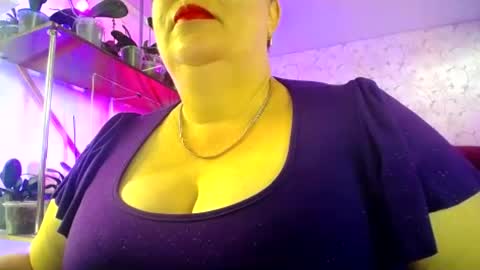 Snapshot of lady_gloria chatting on 06-28-26, 06:41 Lady Gloria online show from 06-28-26, 06:41