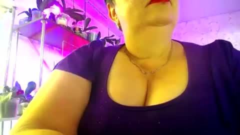 Snapshot of lady_gloria chatting on 07-04-26, 05:46 Lady Gloria online show from 07-04-26, 05:46