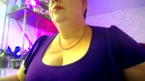 Snapshot of lady_gloria chatting on 07-20-26, 11:34 Lady Gloria online show from 07-20-26, 11:34