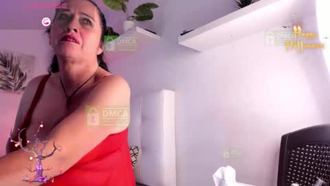    online show from 10-17-25, 03:03