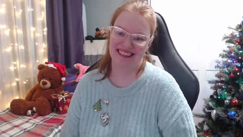 Snapshot of lady_inari chatting on 12-24-24, 07:44 Angelika online show from 12-24-24, 07:44