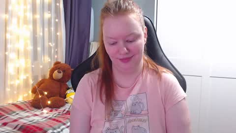 Snapshot of lady_inari chatting on 01-17-25, 05:08 Angelika online show from 01-17-25, 05:08