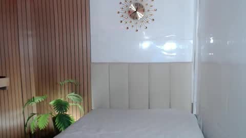 Snapshot of lady_jedyy chatting on 12-05-25, 02:20 online show from 12-05-25, 02:20