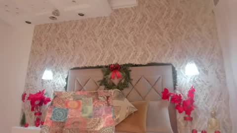 Snapshot of lady_lacey05 chatting on 12-06-24, 05:22 Gaby online show from 12-06-24, 05:22