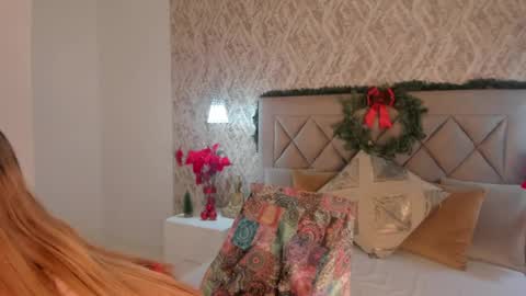 Snapshot of lady_lacey05 chatting on 12-10-24, 05:44 Gaby online show from 12-10-24, 05:44