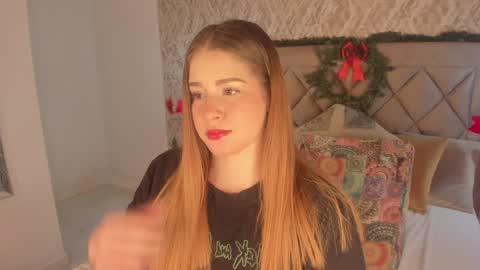 Snapshot of lady_lacey05 chatting on 12-21-24, 02:37 Gaby online show from 12-21-24, 02:37