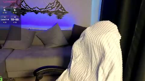 Olivia online show from 06-14-26, 02:24