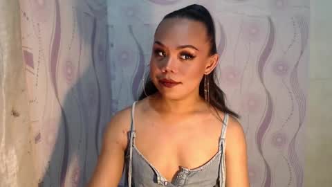 Snapshot of lady_shane26 chatting on 05-08-26, 11:59 lady_shane26 online show from 05-08-26, 11:59