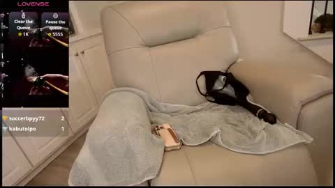 Ladybabs online show from 11-11-25, 07:25