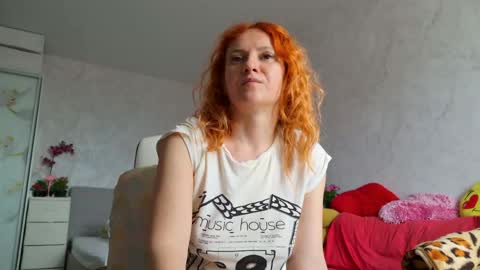 Sima Ladybigsmile online show from 05-26-26, 07:04
