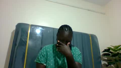 Snapshot of ladyblossoms19 chatting on 12-25-24, 12:16 lindah32 online show from 12-25-24, 12:16