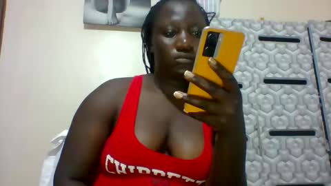 Snapshot of ladyblossoms19 chatting on 01-16-25, 06:37 lindah32 online show from 01-16-25, 06:37