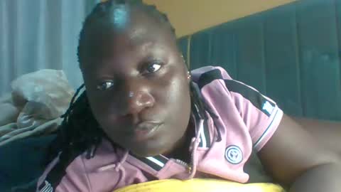 Snapshot of ladyblossoms19 chatting on 11-23-25, 10:42 lindah32 online show from 11-23-25, 10:42