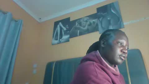 Snapshot of ladyblossoms19 chatting on 11-27-25, 11:29 lindah32 online show from 11-27-25, 11:29