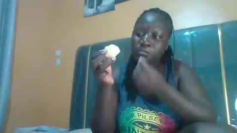 lindah32 online show from 04-21-26, 02:51