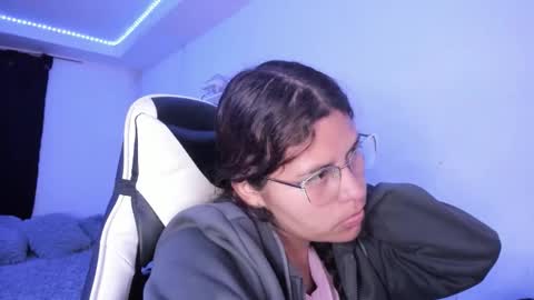  Lady  online show from 11-07-25, 05:51