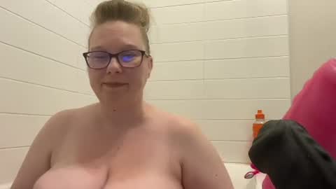 LadyCherieLynn online show from 06-17-26, 02:07