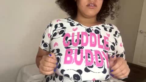 Stephanie online show from 12-04-24, 05:33