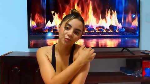 Hello im lady nice to meet you  online show from 05-25-26, 06:36